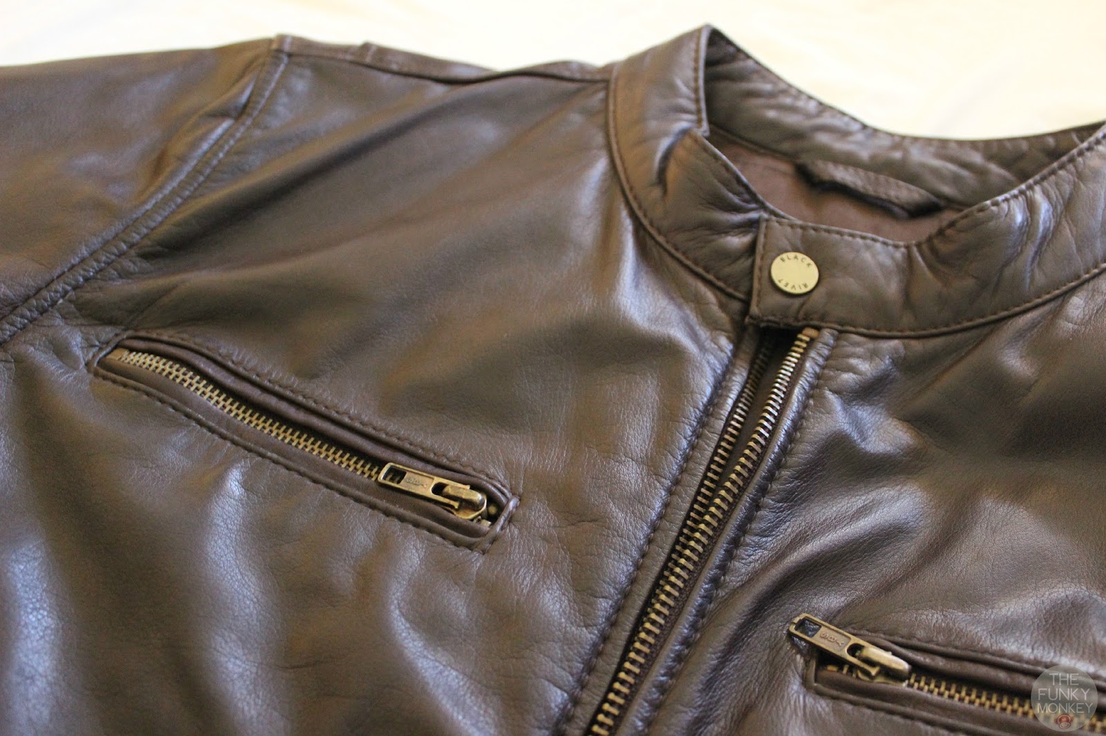 The Funky Monkey Wilsons Leather Black Rivet Distressed Open The Black Rivet Leather Jacket Features With Zippered Cuffs Full Zip Front And Moto Collar Snap Closure I Have Chestnut Color Style Bk3a3185
