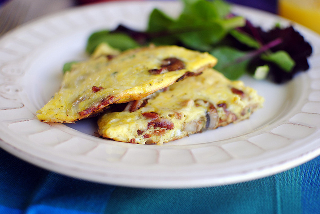 Bacon Mushroom Frittata l SimplyScratch.com