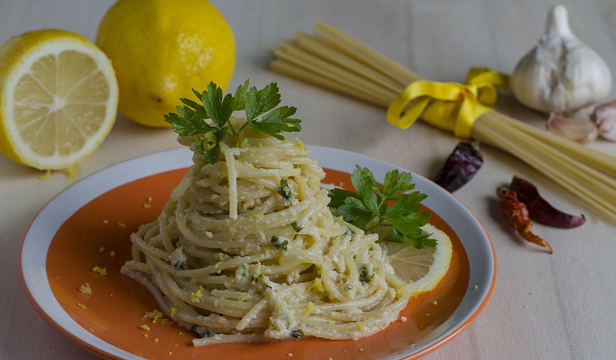 Sapuri Sicilianu SPAGHETTI AL LIMONE DI SICILIA