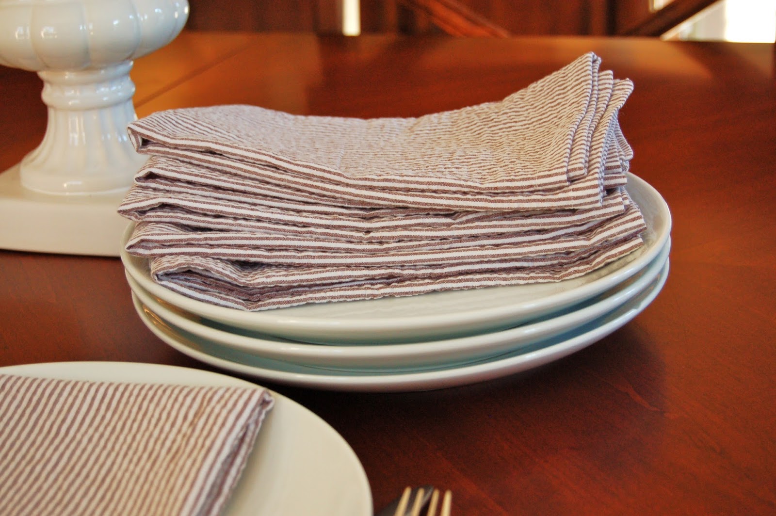 mrs earl grey Cloth Napkins with Mitered Hem A Tutorial