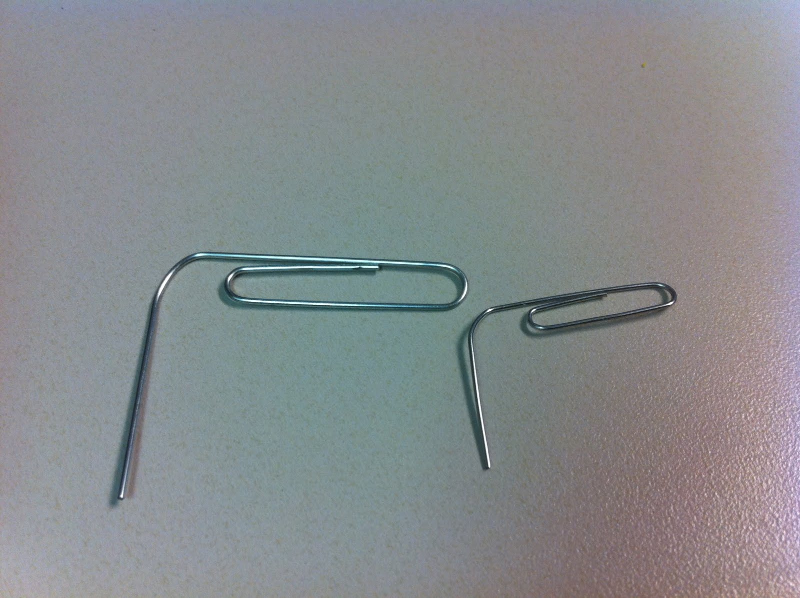 Kreyola's Journeys How to Make A Paper Clip Interlocking Tool