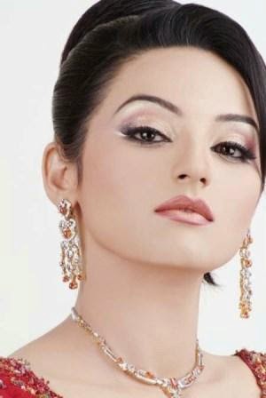 Latest Trend Of Party MakeUp For Indian And Pakistani Girls From 2014