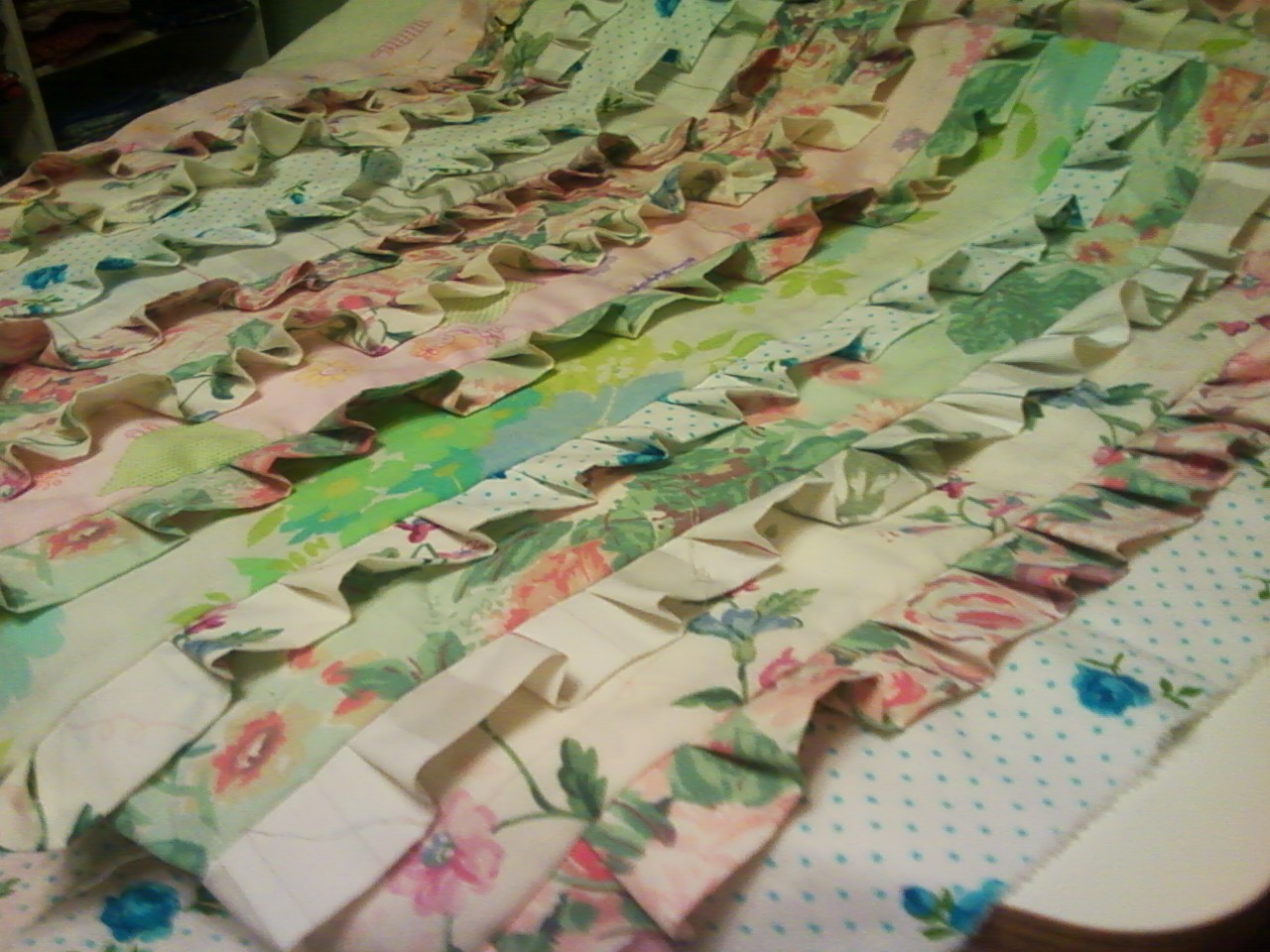 Kathleen's Quilts Vintage Ruffled Sheet Quilt