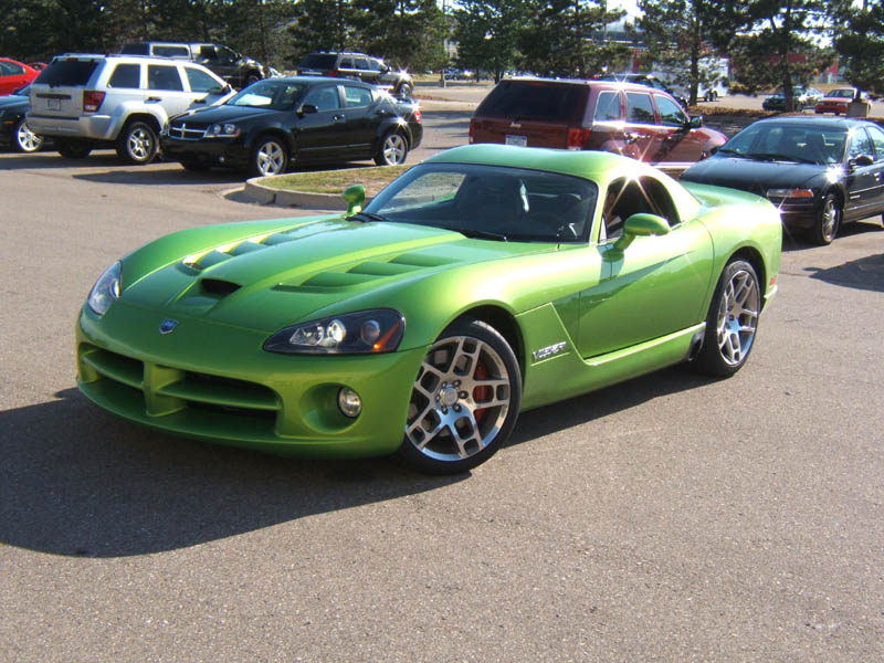 Post a pic of something GREEN. - Page 7 Green-Cars-Nice-+9