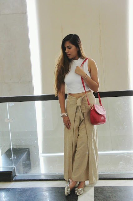 fashion, cheap plazzo, how to style plazzo pants, crop top, white crop top, cheap sling bag online india, stalkbuylove, how to style crop top, chic outfit, turtle neck top, fall outfit, winter outfit, delhi blogger, delhi fashion blogger, beauty , fashion,beauty and fashion,beauty blog, fashion blog , indian beauty blog,indian fashion blog, beauty and fashion blog, indian beauty and fashion blog, indian bloggers, indian beauty bloggers, indian fashion bloggers,indian bloggers online, top 10 indian bloggers, top indian bloggers,top 10 fashion bloggers, indian bloggers on blogspot,home remedies, how to