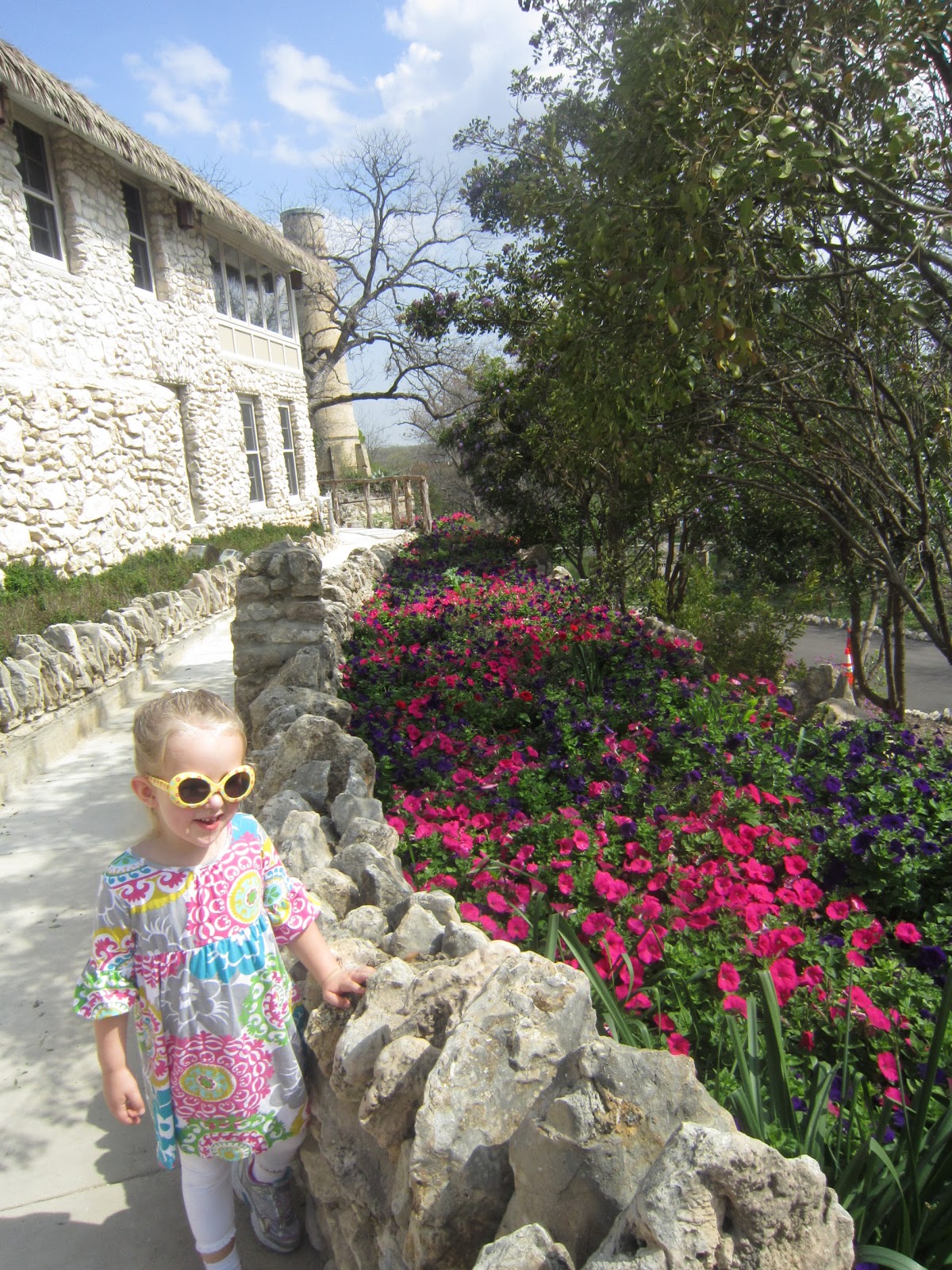 Glam-O-Mommy: March 2012