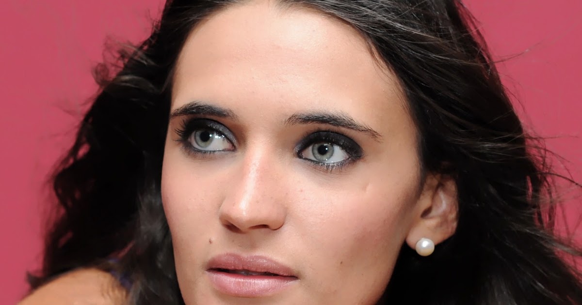 ALEX BENAVIDES Miriam Pérez. cantante