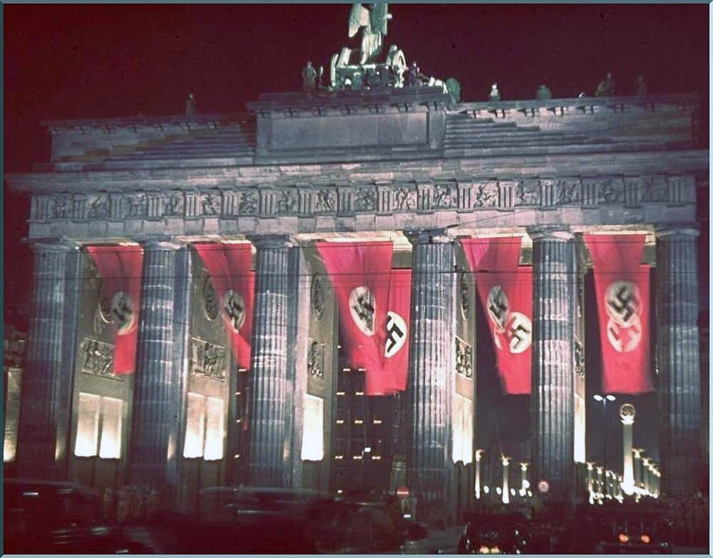 Propaganda Pravda The Image Of The Brandenburg Gate On Coins And Medals Propaganda Pravda The Image Of The Brandenburg Gate On Coins And Medals