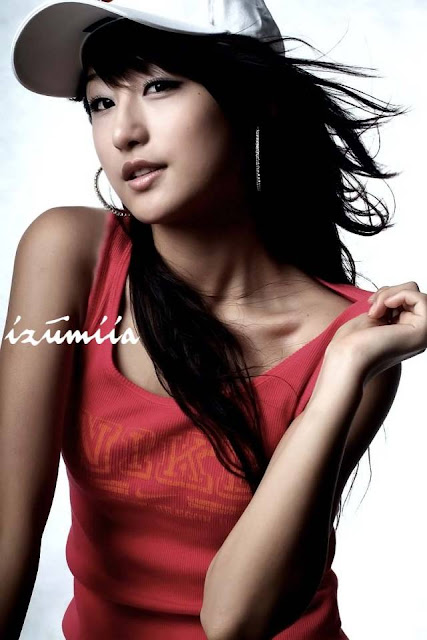 Chinese Celeb Hot Model Liu Yu Qi
