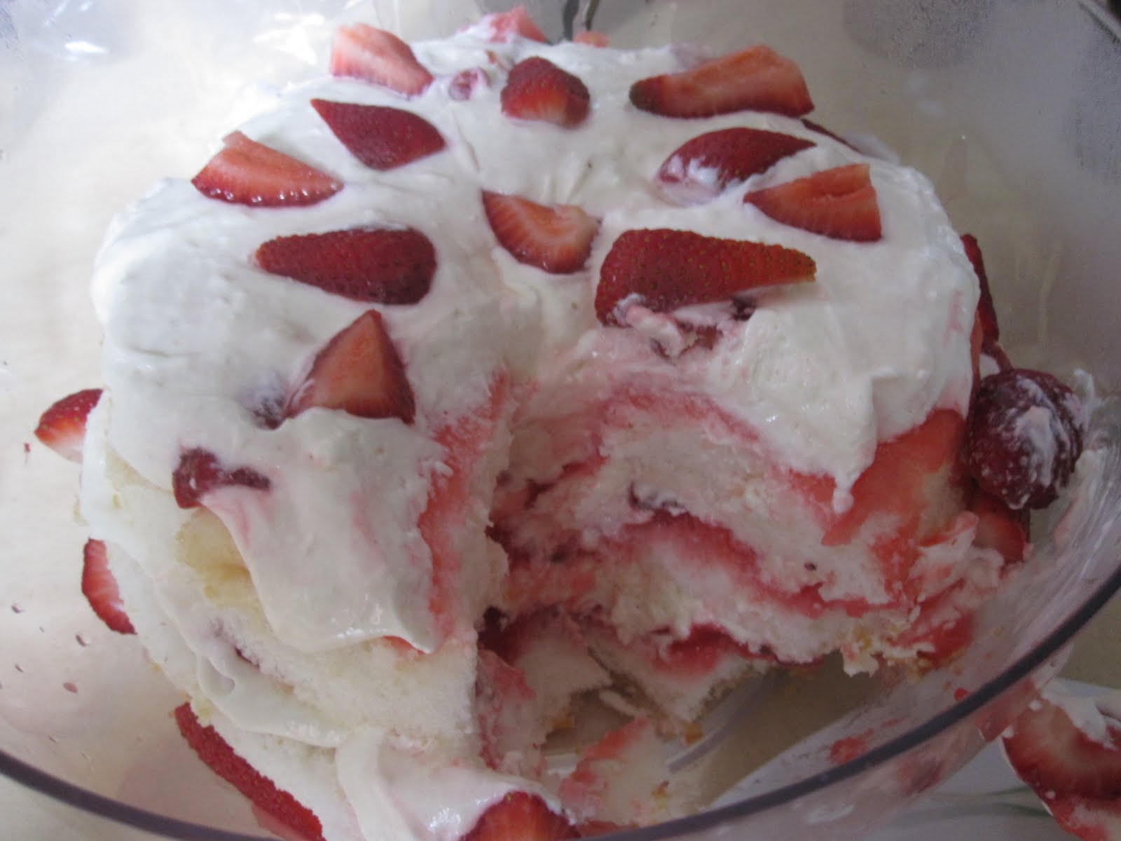 Dom Appetit! Dreamy Strawberry Shortcake