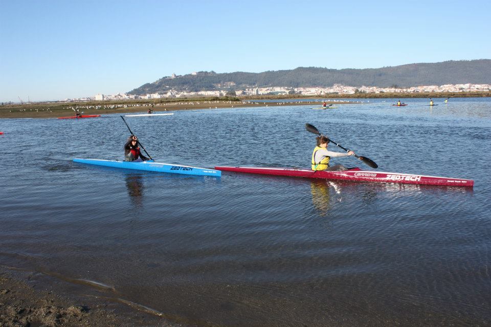 Darque Kayak Clube A útima aquisição do DKC dois kayaks de iniciação