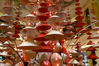 Hanoi_Christmas_Tree.jpg