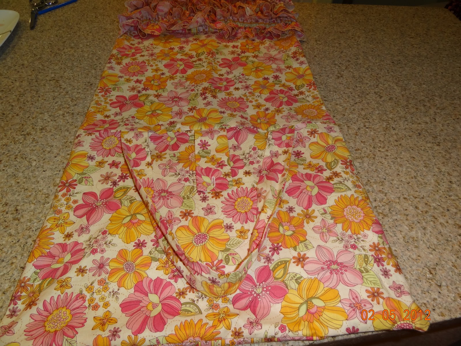 Sew Fabulously Pink! Temple (garment) Bag Tutorial