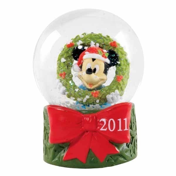 Disney Snowglobes Collectors Guide 2011 JCPenney Snowglobe
