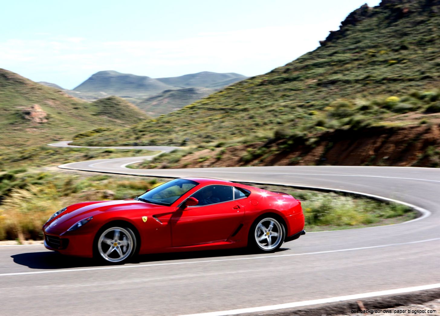 Ferrari 599 GTB Fiorano HGTE on Road   Car Pictures Images Ferrari 599 GTB Fiorano HGTE on Road   Car Pictures Images