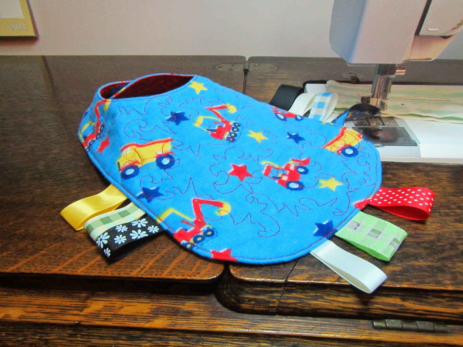 Tammy's Craft Emporium Husqvarna Lily 555 Free Motion Quilting