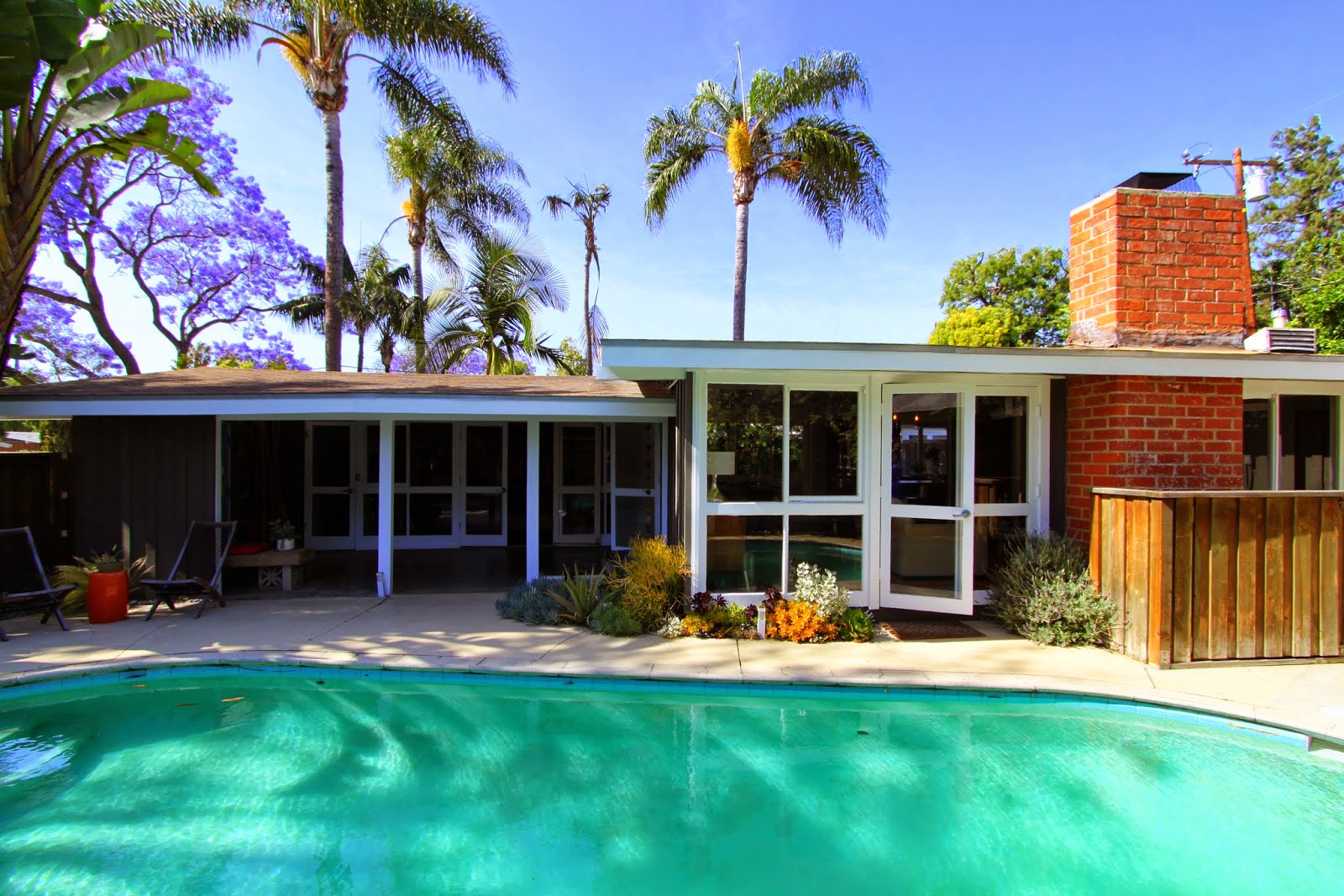 perfect (perfect) cliff may in long beach; 1954 never looked so good