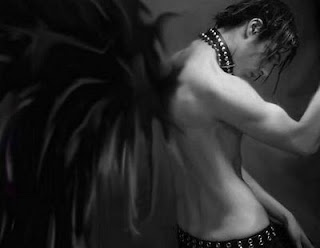Fallen ~ (Louis Tomlinson) Angel+alas+negras