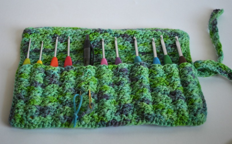 Crochet Dynamite Clover Amour Hook Case