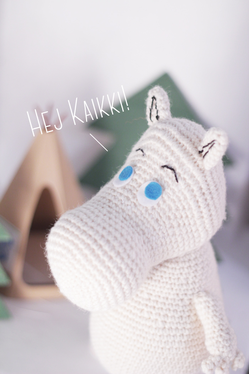 Detail of the head of the Moomin free amigurumi pattern.