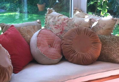 Paz Montealegre | Decoración: cojines-originales-decorativos