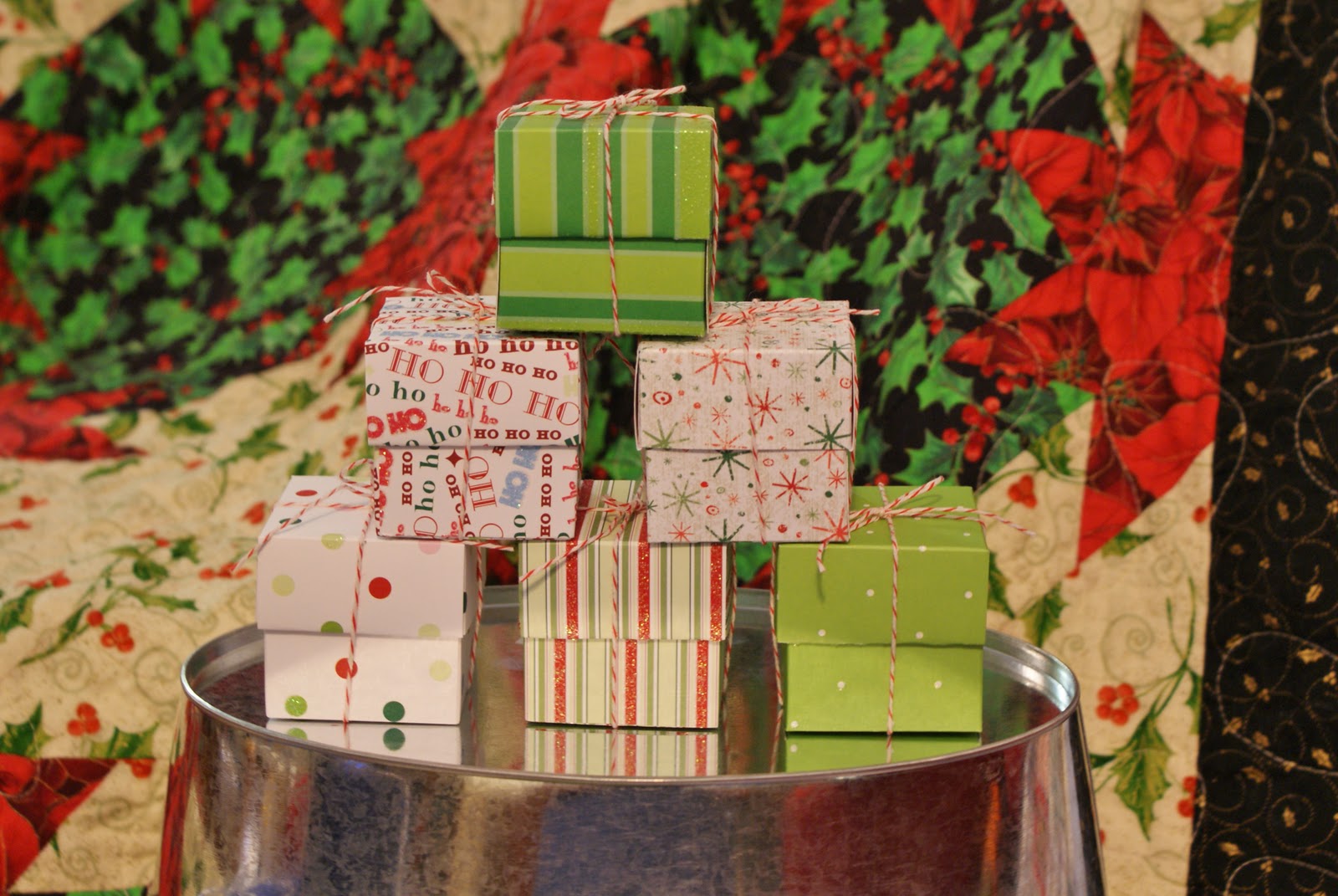 I Hold All The Cards: DIY Gift boxes and Christmas Treats