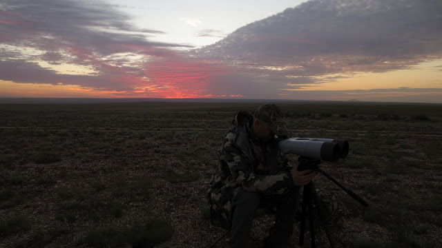 Kowa+Highlanders+Glassing+for+antelope+with+Jay+Scott+Outdoors.JPG