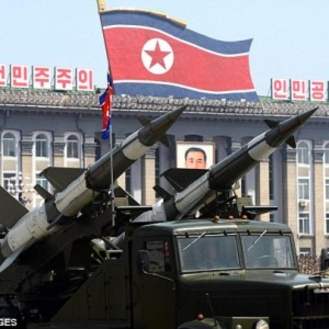 WARNA KEHIDUPAN KEKUATAN MILITER KOREA UTARA ( PERSONEL DAN SENJATA