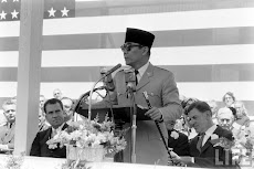 SOEKARNO ( Bung Karno )