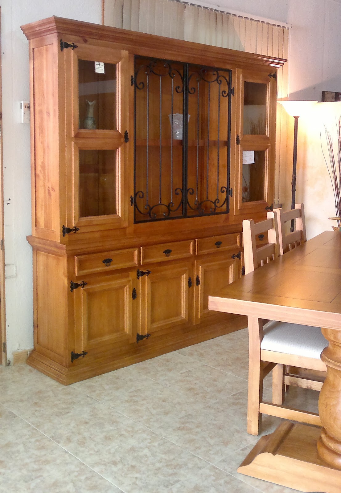 MUEBLES ARCECOLL Rustiko y provenzal