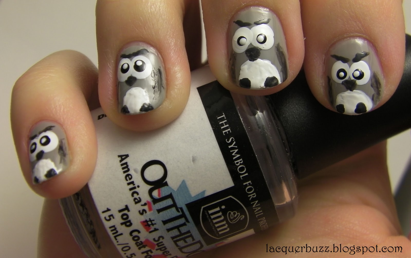 This is my first Halloween nail art and my first tutorial. I plan to 