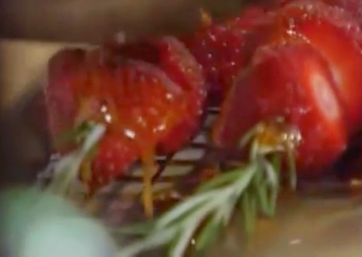 десерт с клубникой