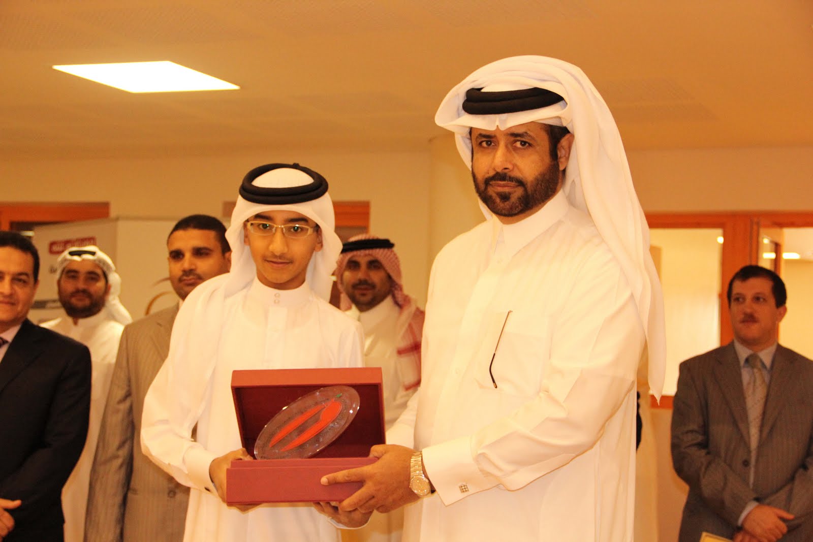 طارق بن زياد الثانوية المستقلة مدرسة طارق بن زياد الثانوية المستقلة