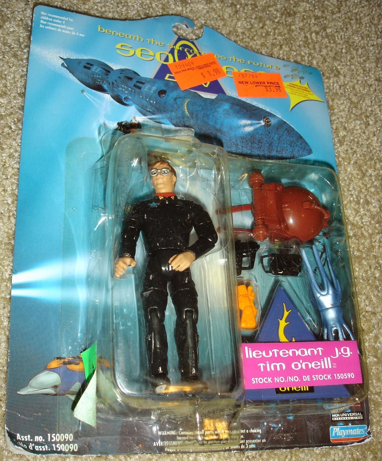 seaQuest Merchandise, Props, and Scripts seaQuest Action Figures
