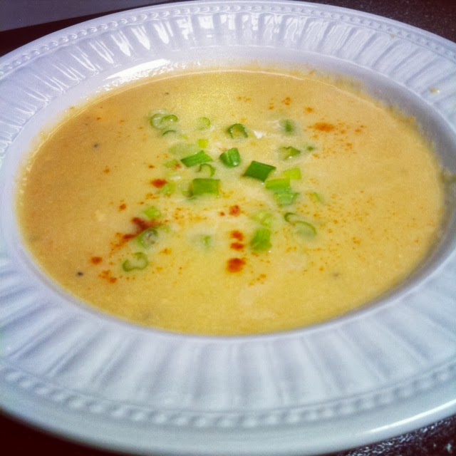 DoughMestic Diva Light Cauliflower Cheddar Soup