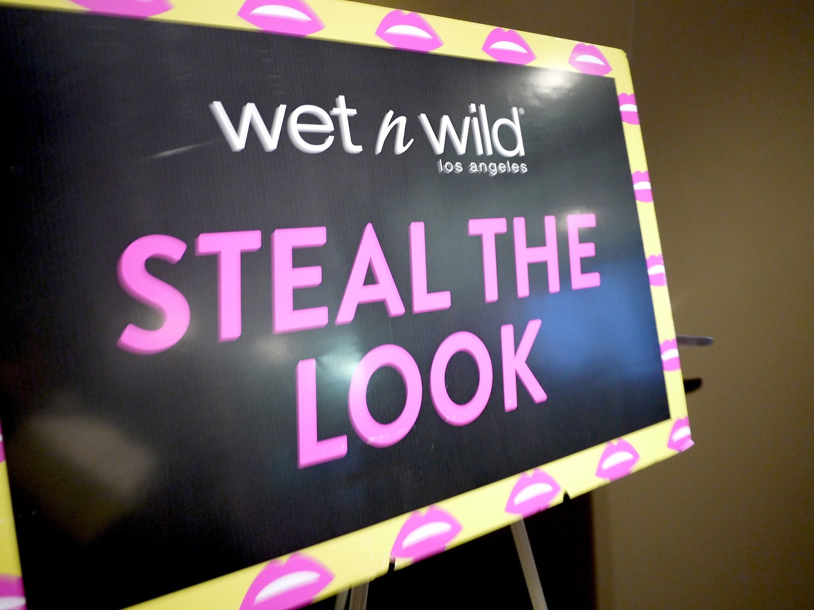 wet n wild cosmetics steal the look app and giveaway CBB 