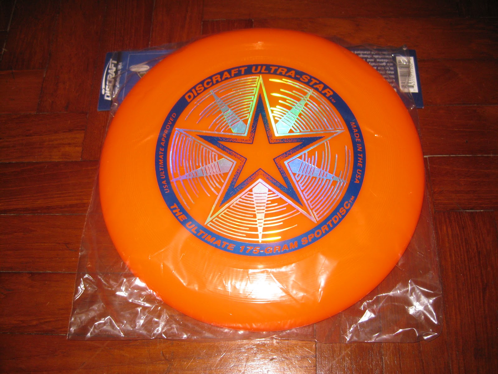 Buy Ultimate Frisbee Discs Here in Singapore! Discraft UltraStar 175g