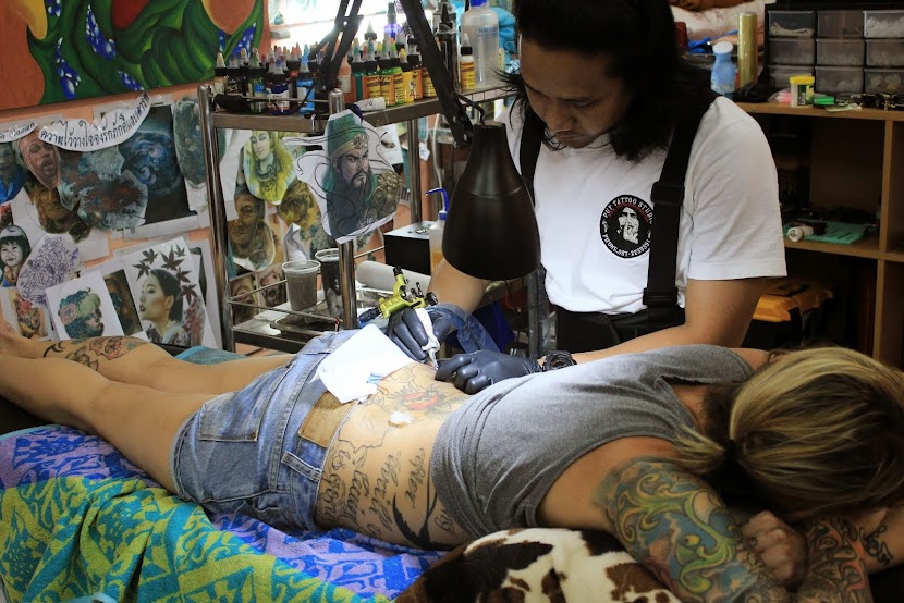 puy tattoo studio