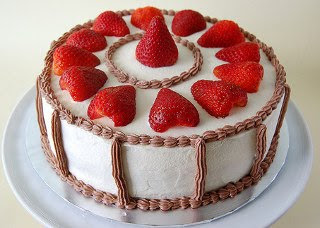 Torta sa jagodama recepti za kolače i torte Torta sa jagodama recepti za kolače i torte