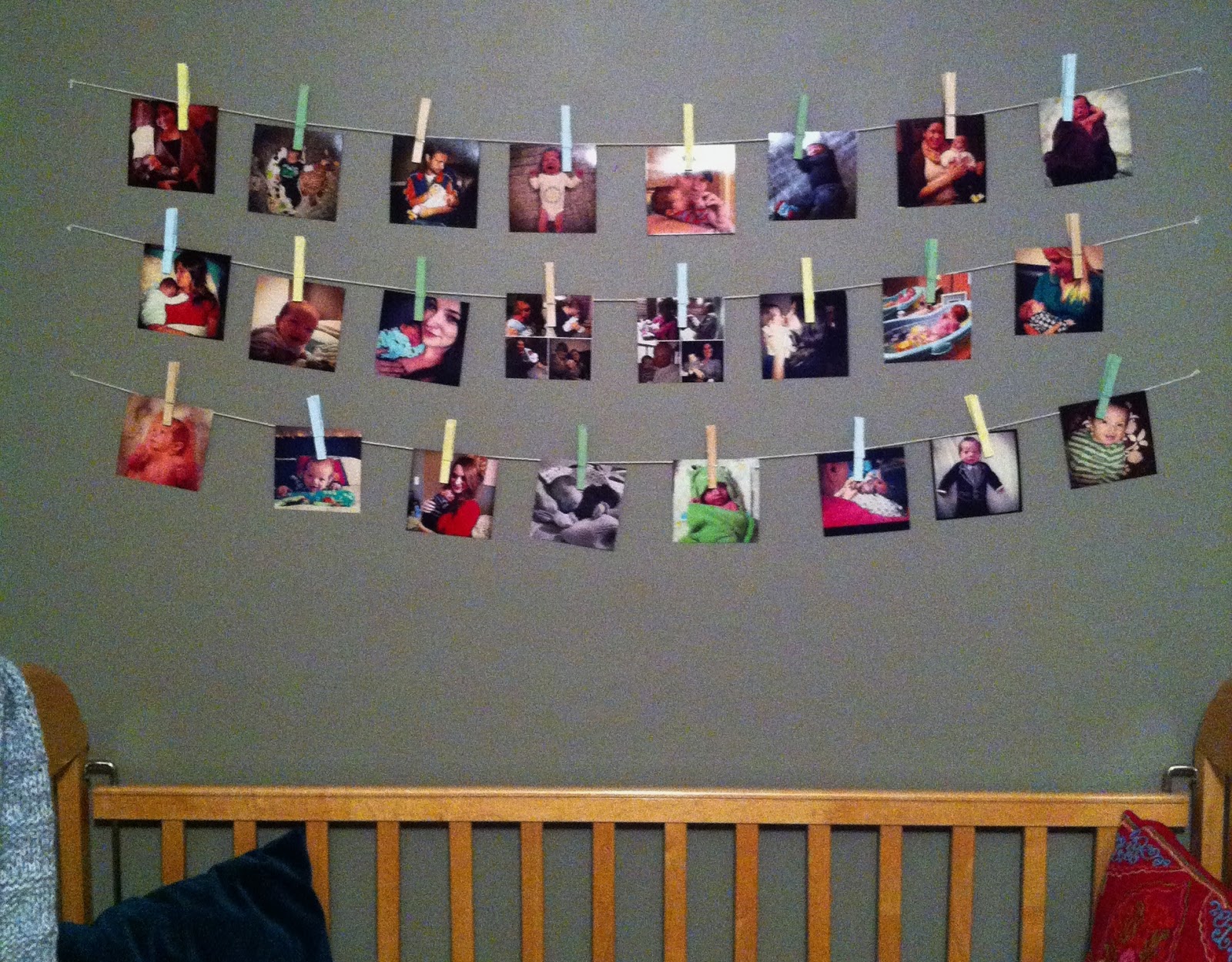 Mommy&Ollie DIY Clothespin Photo Display