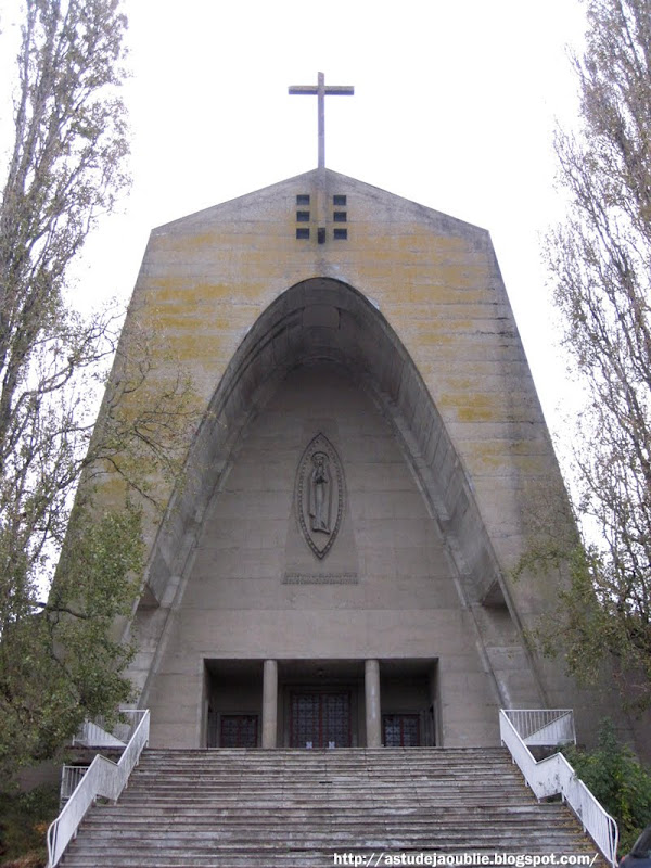 Nantes - Notre Dame de Lourdes - Route de Rennes