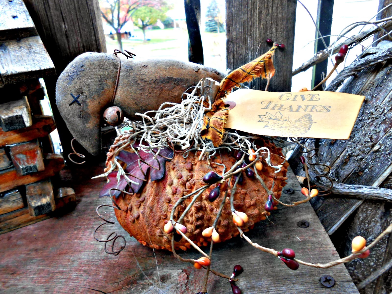 GIVE THANKS - PUMPKIN & CROW