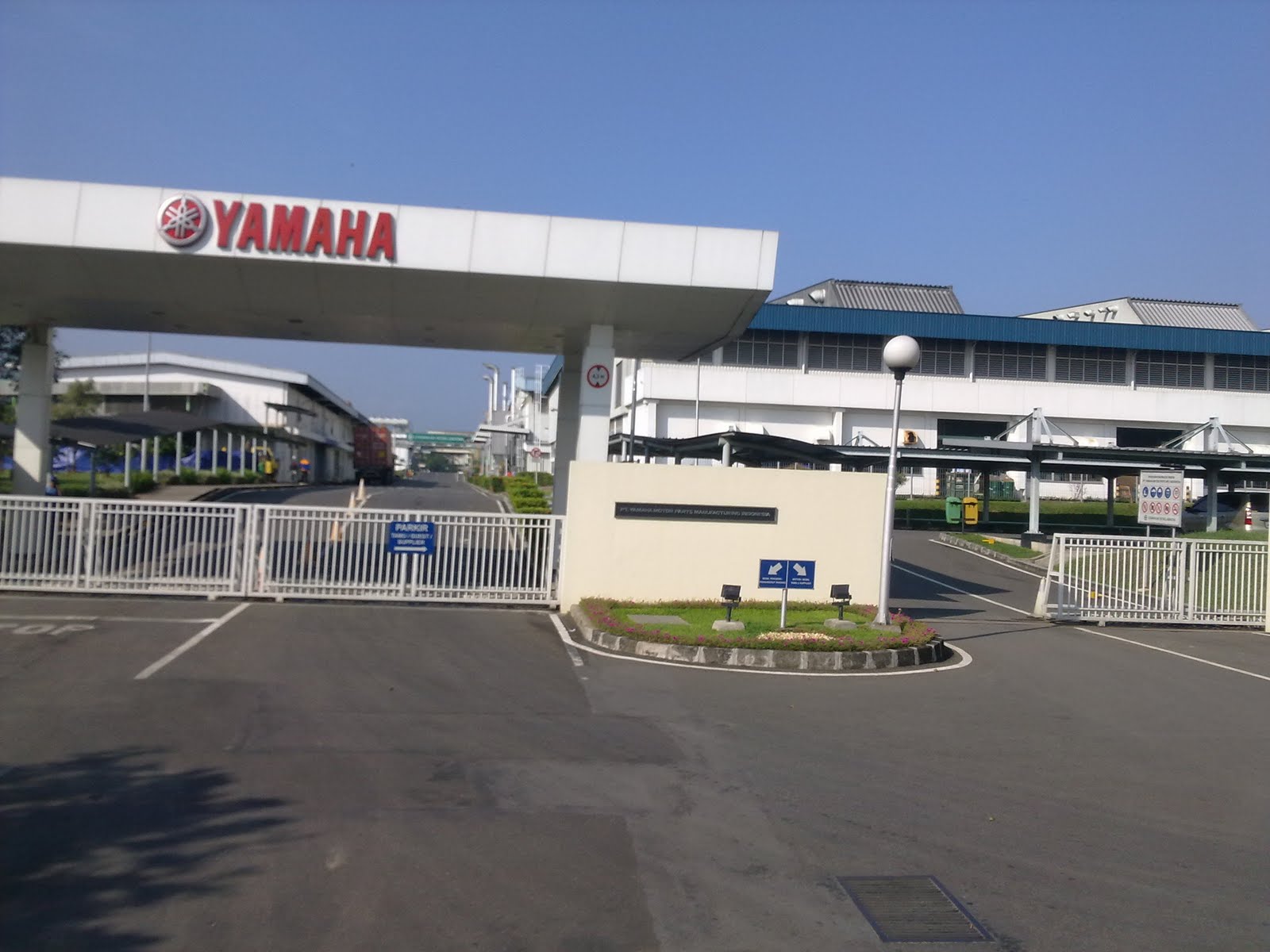 Area Van Dua Perusahaan Yamaha di Karawang