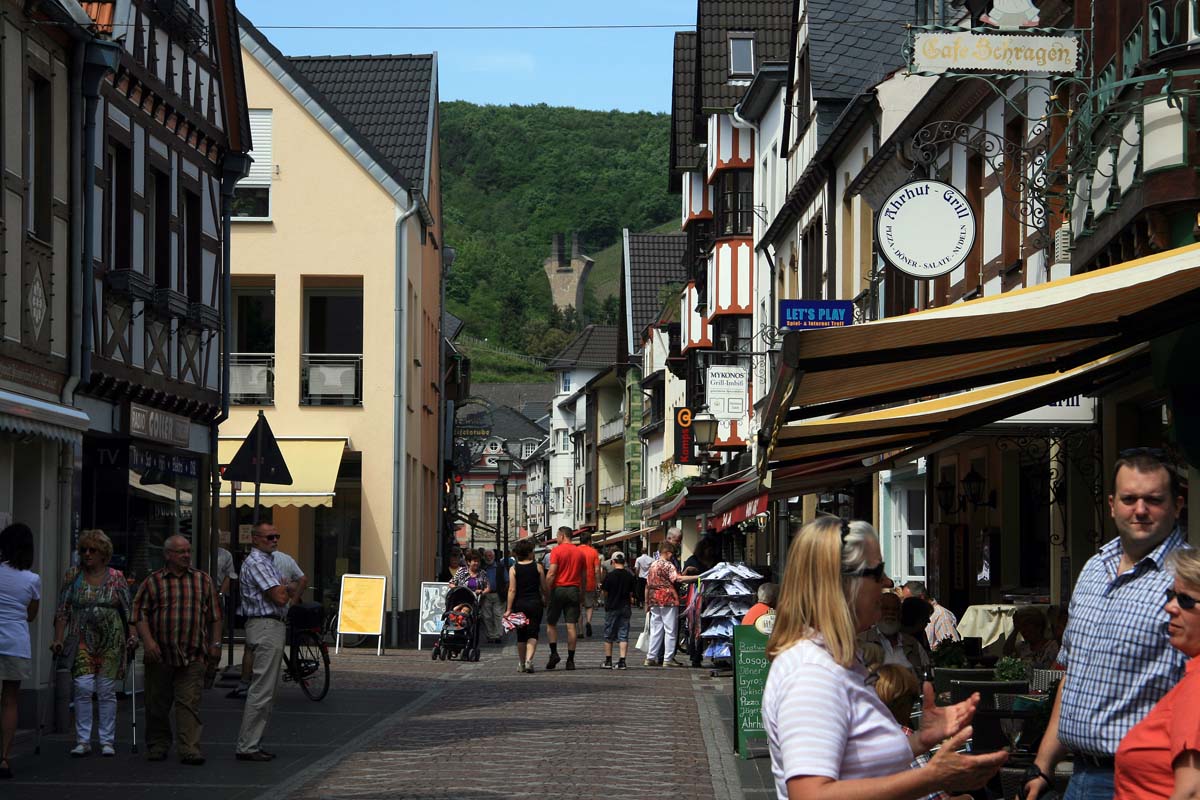 Schiller Wine Page 8 Chan 9700818 Rssing Com