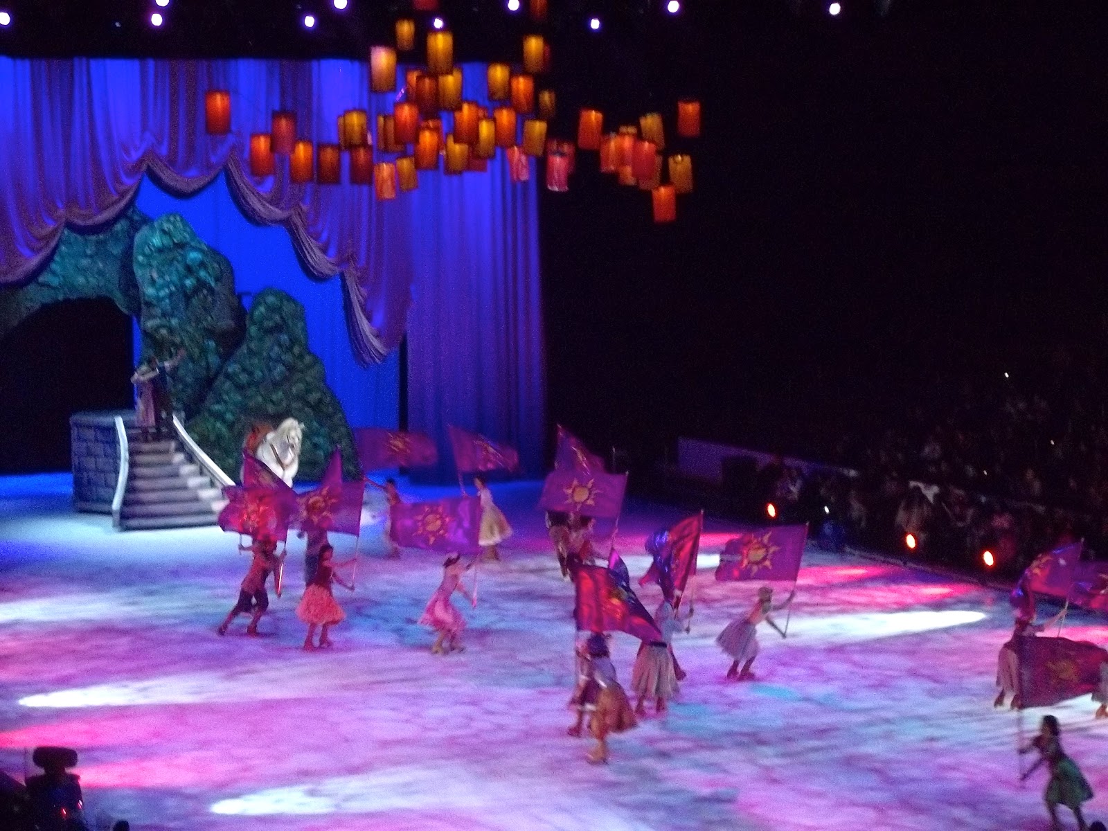 Dan Cirucci: Disney On Ice: Dazzling Entertainment, Photos