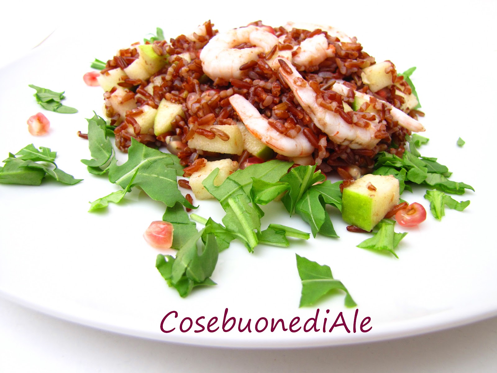 CosebuonediAle insalata di riso rosso con gamberi e melograno