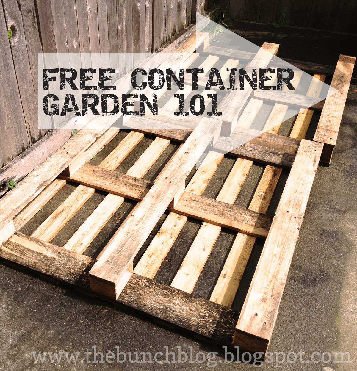 the bunch handcrafted.stylishly DIY Pallet Veggie Garden Free