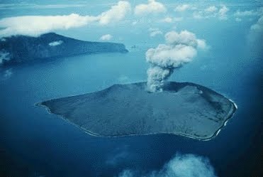 8 Gunung Berapi Aktif Terdahsyat Di Indonesia