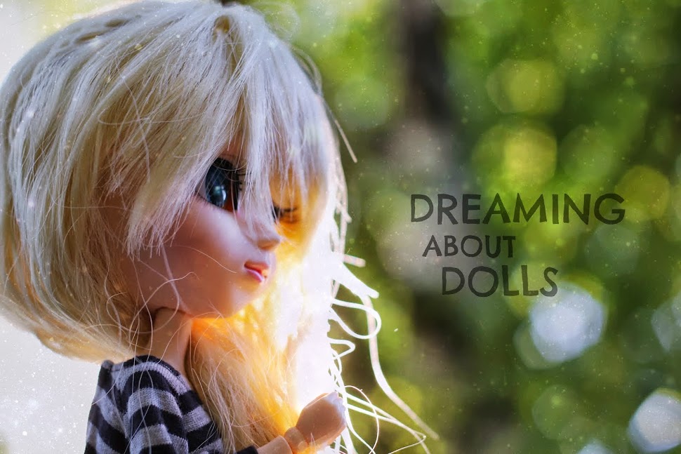 Dreaming about dolls 