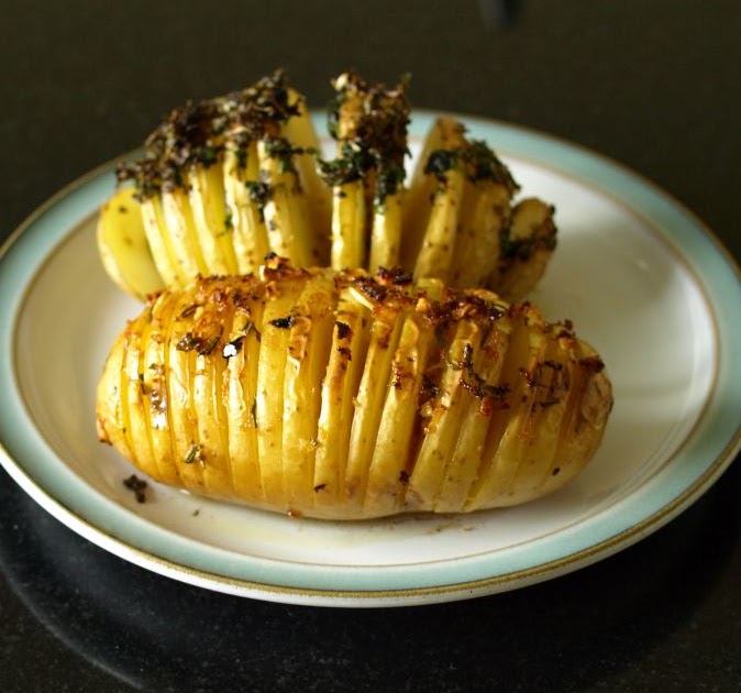Jennifer Loves Cooking... Sliced Baked Potatoes